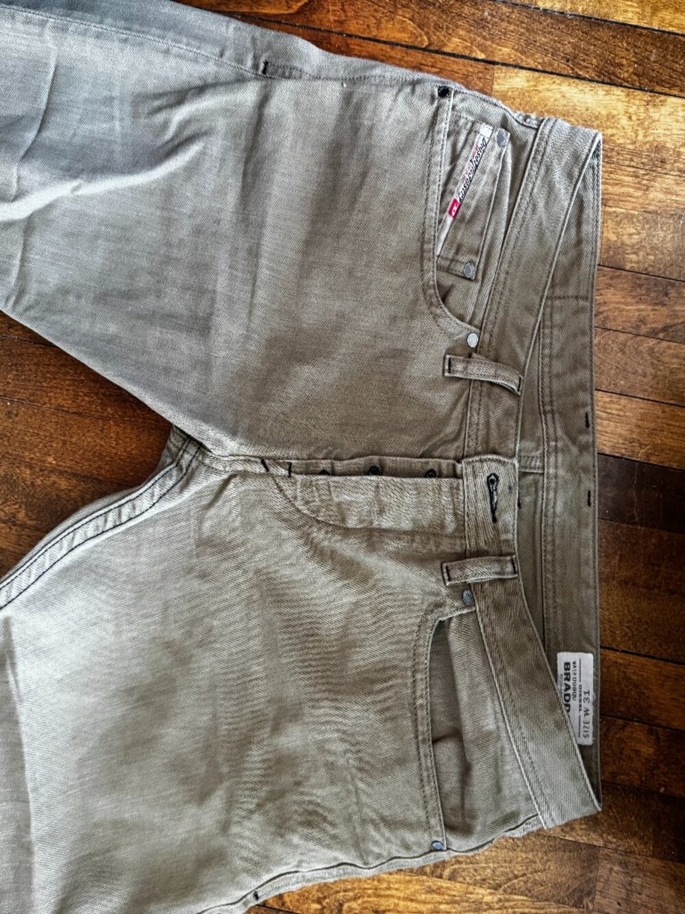 Diesel Jeans Mens 31x31 Beige Brown BRADDOM Regular Slim Carrot